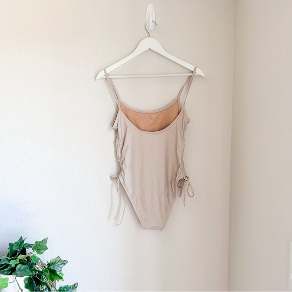 Free People x GNASH SWIM String One Piece Swimsuit Bailey 6 Scoop Neck Stretch - Picture 8 of 11